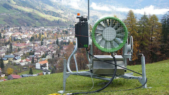Sobald es die Temperaturen zulassen, wird wieder beschneit