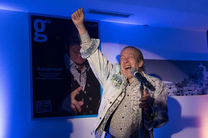 Es folgten Livekonzerte in ganz Europa (ca. 250 im Jahr), unter anderem beim "British Rock Meeting" zusammen mit  Fleetwood Mac, Black Sabbath, Rory Gallagher und Deep Purple.