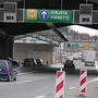 Manche Pendler fahren täglich über die Grenze!