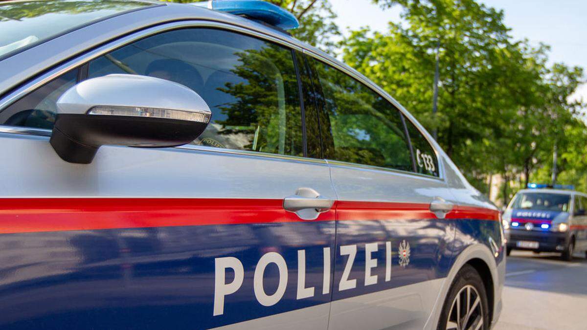 Die Polizei (Sujetbild) sucht nach Zeugen