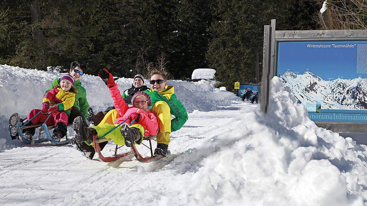 In der Nationalparkgemeinde Mallnitz werden Freunde des Wintersports fündig: Beste Bedingungen zum Langlaufen, Rodeln und Skifahren