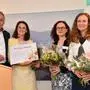 Senecura-Geschäftsführer Anton Kellner brachte einen Essensgutschein für die gesamte Belegschaft mit. Im Bild mit Verwaltungsdirektorin Sabrina Plank, Primaria Ulrike Weiß, stellvertretende Verwaltungsdirektorin Verena Graf-Pisjak