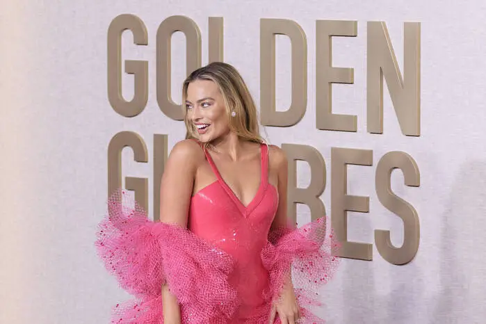 Margot Robbie setzt auf barbie-pink