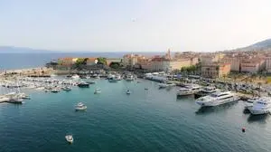 Hafen von Ajaccio, Korsika Hafen von Ajaccio, Korsika Copyright: xZoonar.com/MatthiasxSchoopx 18756092