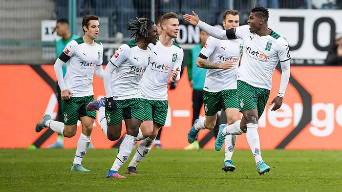 Gladbach bewies Moral.
