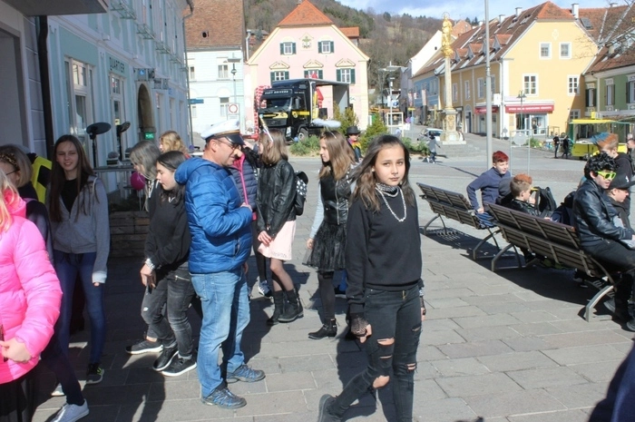 Hier übernahmen vor allem die jungen Leute das Szepter im närrischen Treiben.