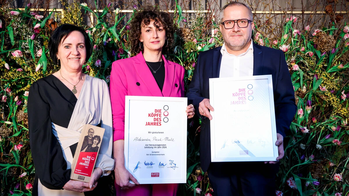 Sylvia Loidolt, Erlebnisregion Graz, mit Aleksandra Piecak-Maitz und Franz Maitz, die mit ihrer Kaffeerösterei als „Köpfe des Jahres“ ausgezeichnet wurden.