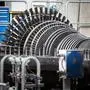  Eine noch nicht fertig gestellte Dampfturbine von Siemens in Goerlitz, 15.10.2018. Goerlitz Deutschland *** A not yet completed steam turbine from Siemens in Goerlitz 15 10 2018 Goerlitz Germany PUBLICATIONxINxGERxSUIxAUTxONLY Copyright: xFlorianxGaertner/photothek.netx