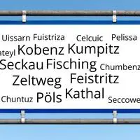 Die Schreibweise von Ortsnamen hat sich mit der Zeit verändert. Pöls (Pelissa) und Kobenz (Chumbenza) gehören zu den ältesten Ortsnamen und reichen weit in die vorrömische Zeit zurück