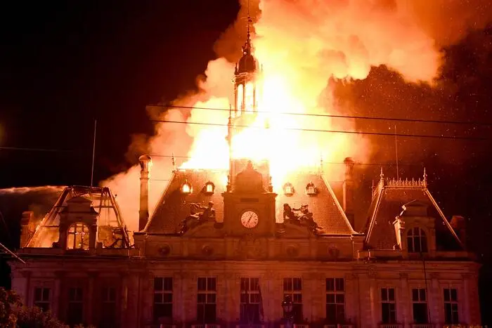 Schwere Ausschreitungen haben in Frankreich landesweite Proteste gegen gestiegene Lebenshaltungskosten überschattet. 