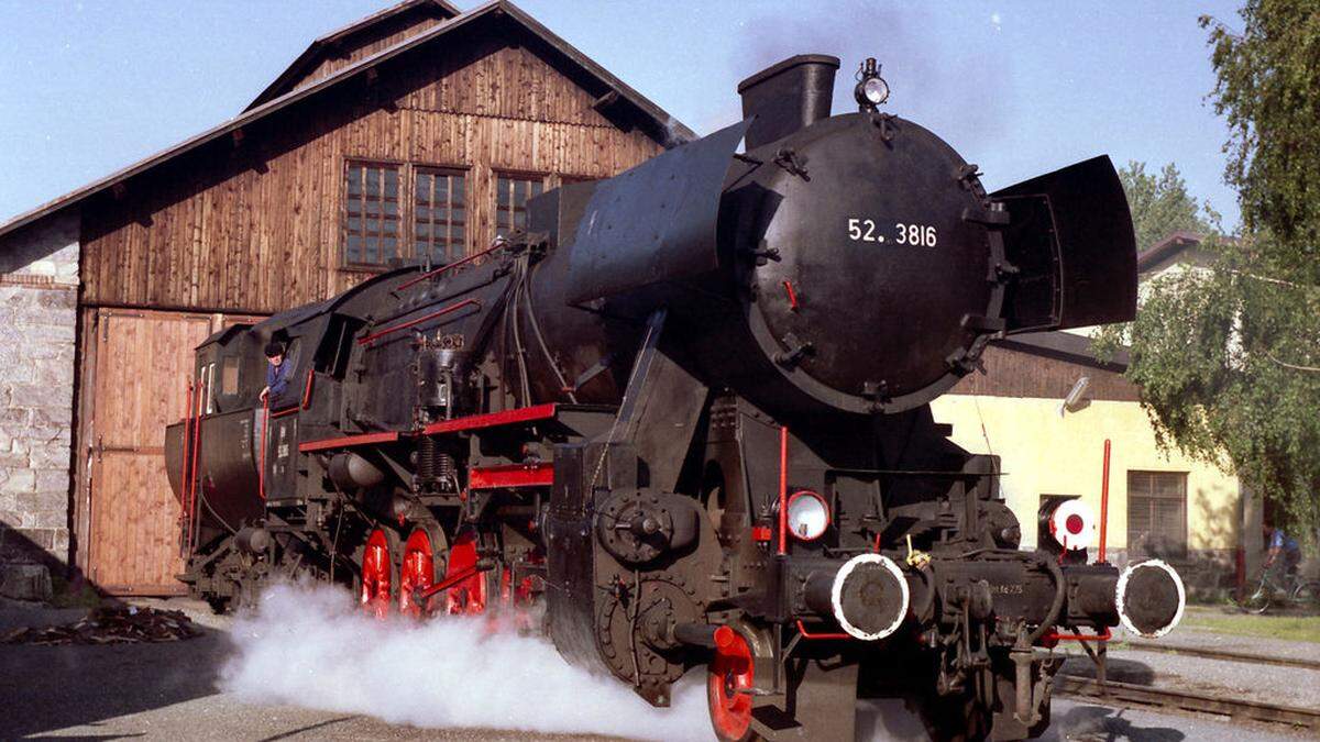 71 Objekte befinden sich allein in der Sonnenstadt Lienz unter Denkmalschutz. Auch die 1944 gebaute Dampflokomotive 52.3816 und das 1871 erbaute, über 90 Meter lange und dreigleisige Heizhaus in Lienz stehen unter Denkmalschutz