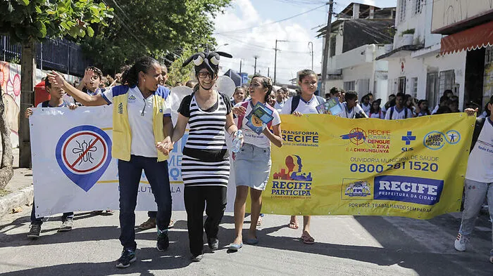 Anti-Moskito-Kundgebung im brasilianischen Recife (Dok 1 am 25. Juli, 20.15 Uhr, ORF 1)
