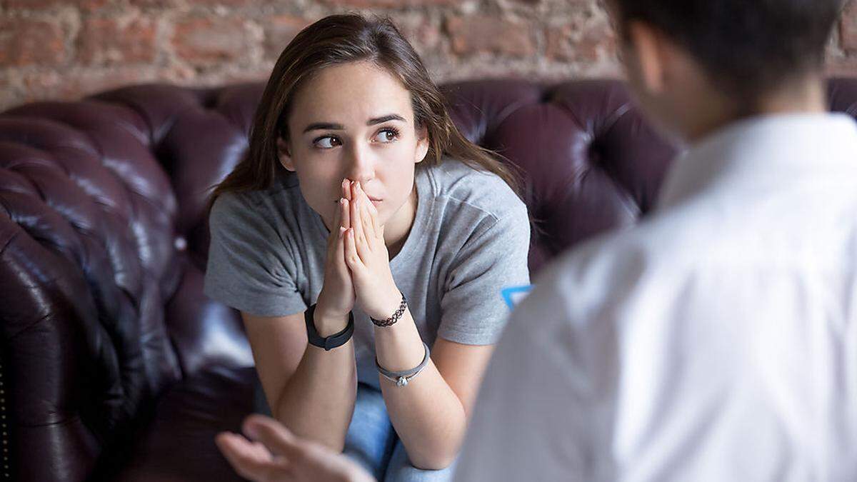 Die Zukunft macht viele Jugendliche ängstlich: Dabei zeigt sich auch klar, dass Frauen stärker betroffen sind als Männer