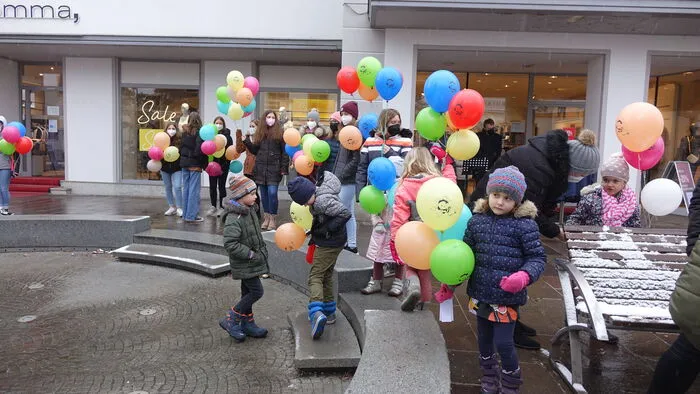 Am "Tag der Elementarpädagogik" gab es am Hauptplatz in Hartberg eine Aktion...