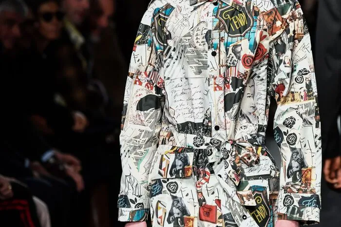 ... oder in einem bunten Durcheinander bei Fendi: In Muster und Stoff herrscht Wildwuchs.