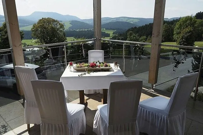Hochzeit mit Blick auf den Schöckl - in der Lindenbergstubn in Passail.