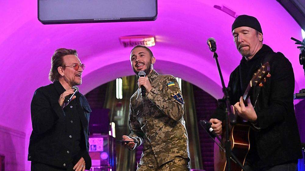 Bono, Taras Topolia, Sänger der ukrainischen Band Antytila und The Edge