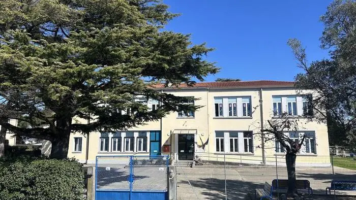 Schule und Kindergarten in Fossalon bei Grado gehen die Kinder aus