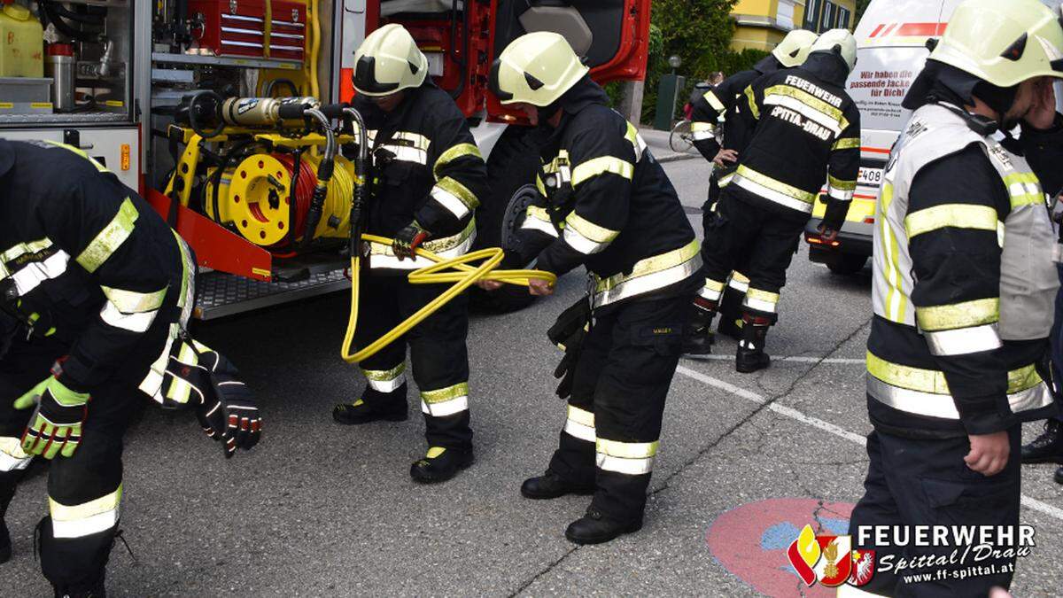 Einsatzkräfte der Freiwilligen Feuerwehr Spittal/Drau befreiten den Bub.