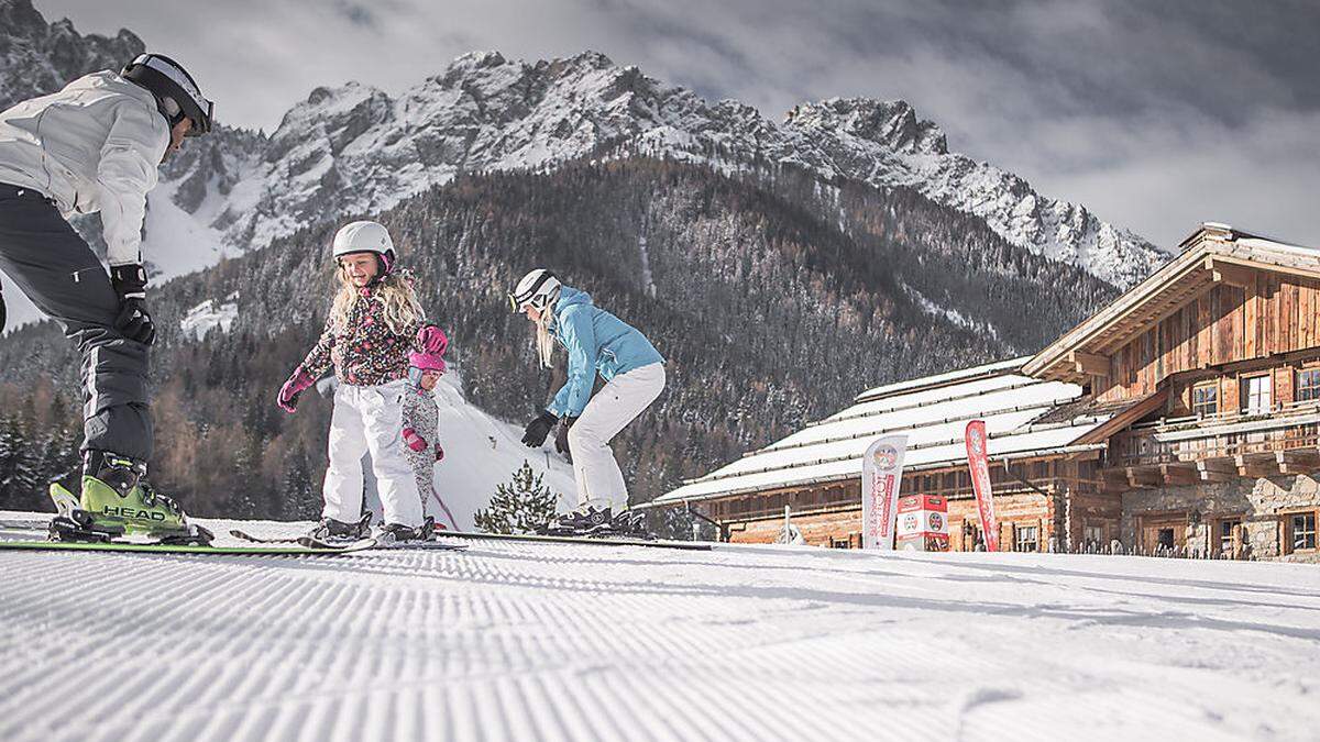 Italienische Skifahrer sollen mit dem &quot;Schneezug&quot; in die Dolomitenregion 3 Zinnen gelockt werden