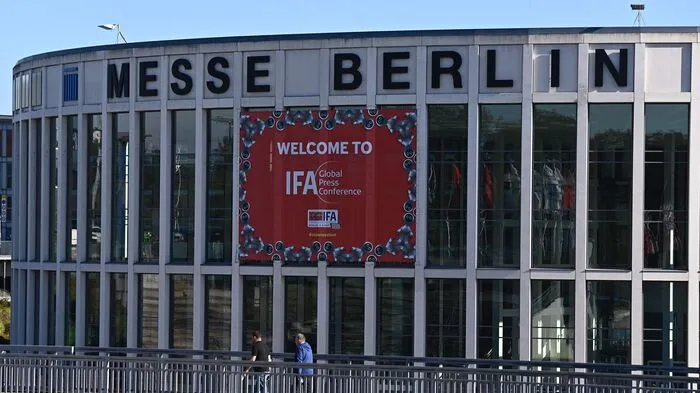 Wegen der Coronapandemie wurde die Technikschau auf drei Tage verkürzt. An der IFA können nur akkreditierte Medienvertreter, Händler und Hersteller teilnehmen.