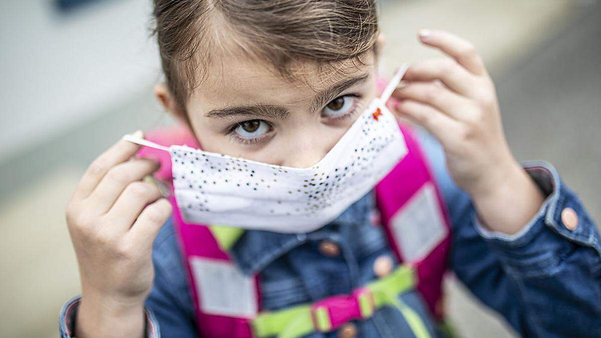 Für die Forscher zeigen die Daten, dass ein substanzieller Anteil an Kindern aus Angst vor einer Ansteckung erst zu spät angemessene medizinische Versorgung bekommen hat