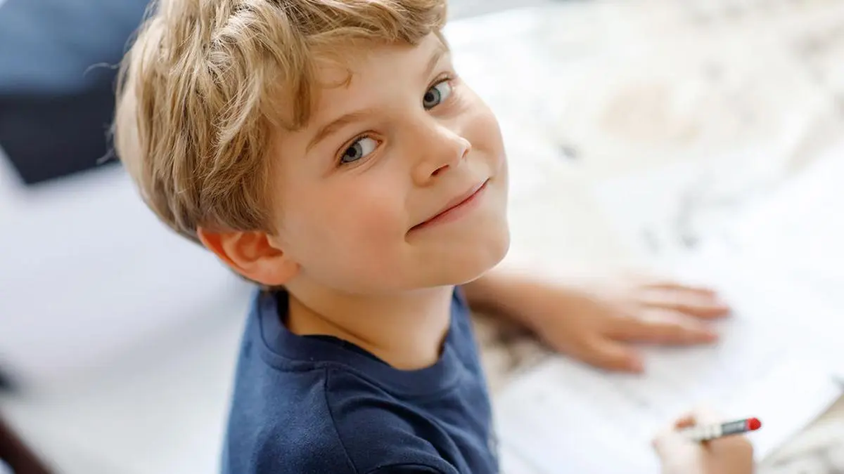 Schreib doch deinen Freunden oder Großeltern: Denn wer freut sich nicht, wenn er einen Brief im Postkasten findet?