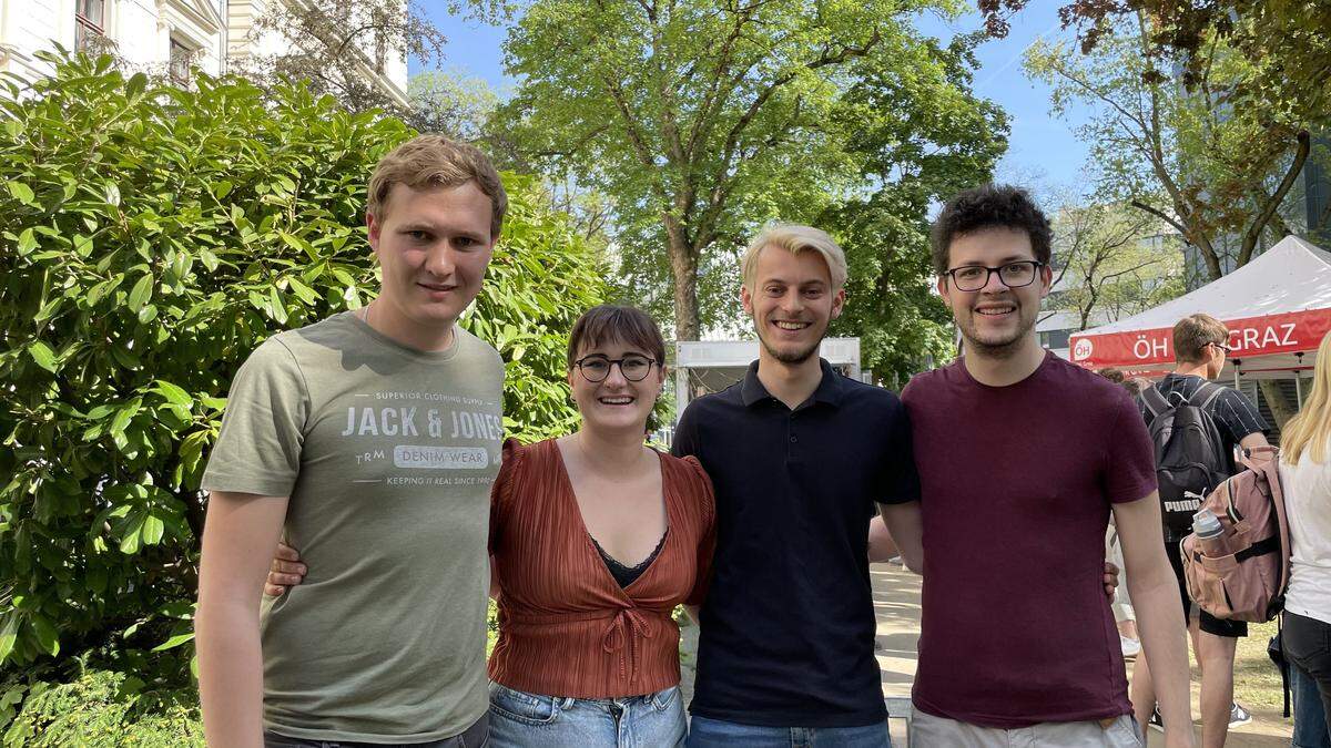 Felix Oberascher, Sarah Rossmann, Christoph Pail und Michael Pucher (von links nach rechts)