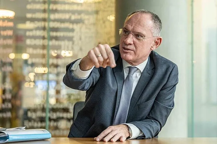 "Wie der Grenzschutz technisch funktioniert, müssen Experten sagen. Mauer oder Zaun - das ist eine philosophische Diskussion. Funktionieren muss es." - Dichtmachen ist auch das Thema von Innenminister Gerhard Karner (ÖVP).