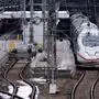 ABD0027_20240122 - MÜNCHEN - DEUTSCHLAND: 22.01.2024, Bayern, München: Ein ICE der Deutschen Bahn (DB) steht auf einem Gleis am Hauptbahnhof. Die Lokführergewerkschaft GDL hat zum sechstägigem Streik bei der Deutschen Bahn aufgerufen. Die Streikaktionen sollen schon am 24.01.2024 um 2.00 Uhr beginnen. Foto: Sven Hoppe/dpa +++ dpa-Bildfunk +++. - FOTO: APA/dpa/Sven Hoppe