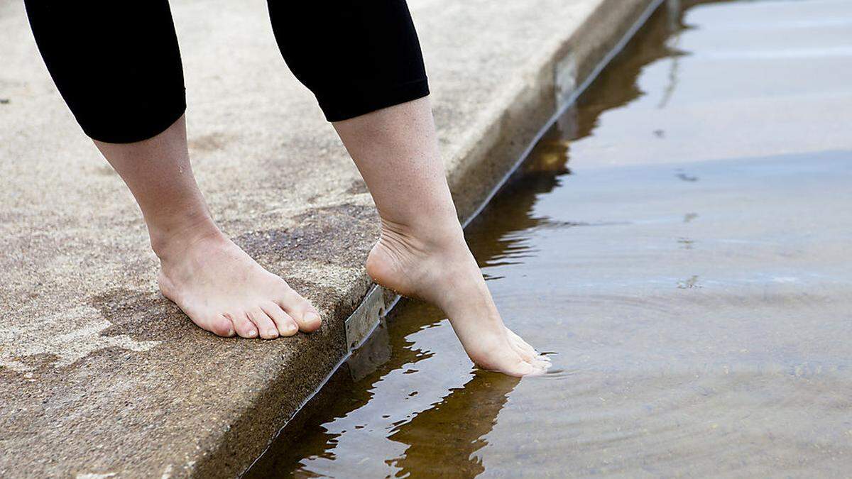 Erst einmal selbst das Wasser austesten: Lehrer werden jetzt sanfter in den Beruf geführt