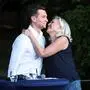  Marine Le Pen herzt Jordan Bardella 