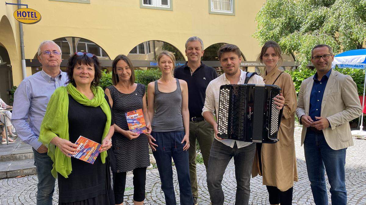 Das Team von DonnerSzenen präsentierte bei einer Pressekonferenz das diesjährige Programm