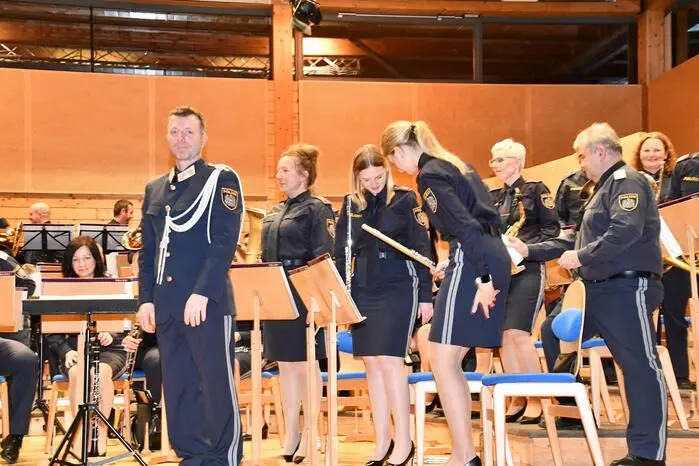  Unter dem Motto The Sounds of Hollywood präsentierte das 65-köpfige Orchester, bestehend aus steirischen Polizeibeamtinnen und -beamten, ein mitreißendes Filmmusikprogramm. 
