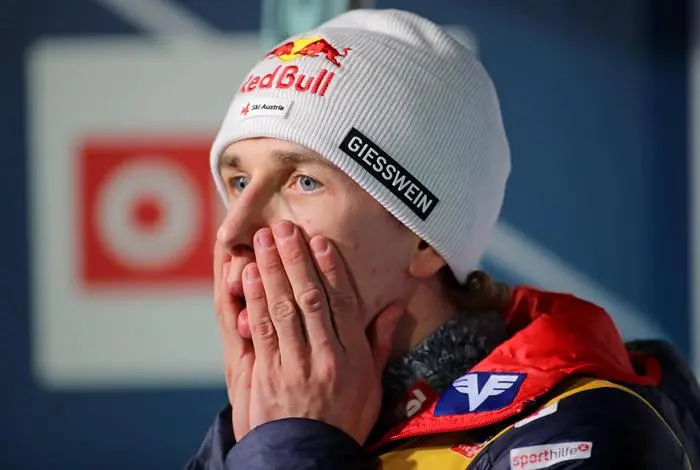 Bischofshofen, Österreich, 06. Januar 2025: 73.internationale Vierschanzentournee, Skispringen, Herren, Weltcup, Bischofshofen, Paul-Ausserleitner Schanze, 4hills, Dreikönigsspringen Daniel Tschofenig AUT kann es nicht fassen, Hände im Gesicht, überrascht, unfassbar, Mimik, Geste *** Bischofshofen, Austria, January 06, 2025 73 international Four Hills Tournament, ski jumping, men, World Cup, Bischofshofen, Paul Ausserleitner ski jump, 4hills, Epiphany Daniel Tschofenig AUT cant believe it, hands on face, surprised, unbelievable, facial expression, gesture