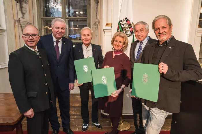 Die frisch geehrten Krainer-Preisträger Klaus Eberhartinger, Elisabeth Gürtler und Thomas Spitzer mit Michael Krainer, Hermann Schützenhöfer und Gerald Schöpfer