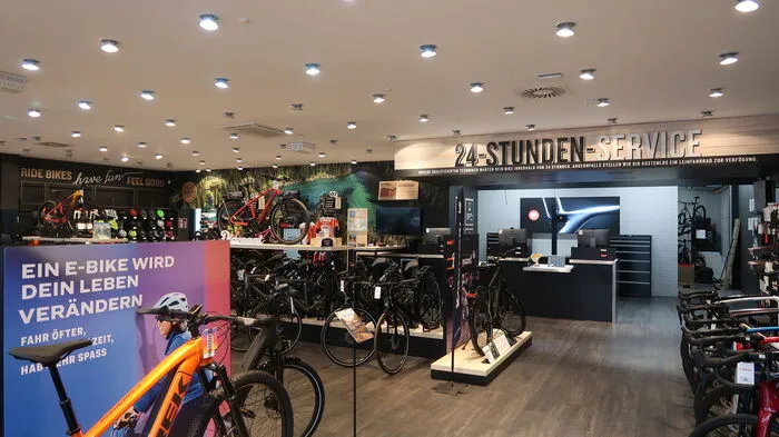 Das Sortiment erstreckt sich vom E-Bike über das Renn- bis zum Mountainbike