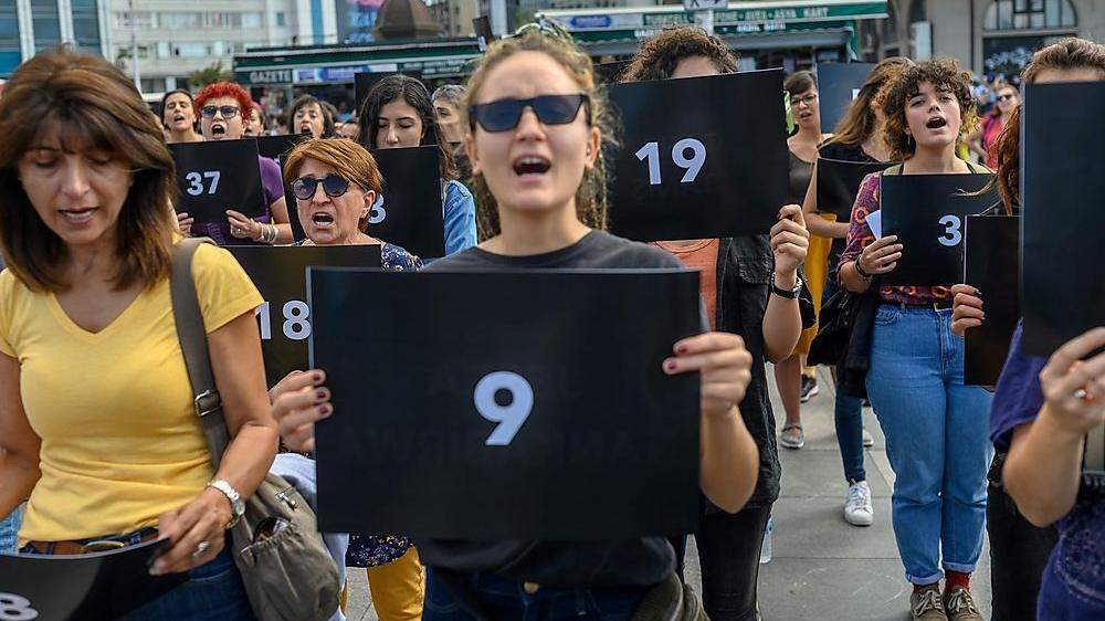 Demonstration gegen Gewalt an Frauen in Istanbul