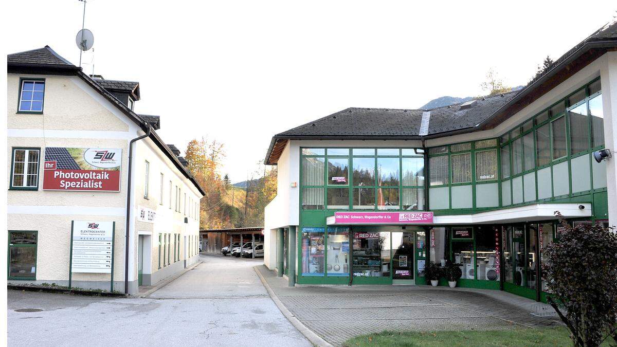 Schwarz Wagendorffer in Bad Aussee, Übernahme Elektrizität, Unternehmen | Das Haupthaus von Schwarz Wagendorffer in Bad Aussee