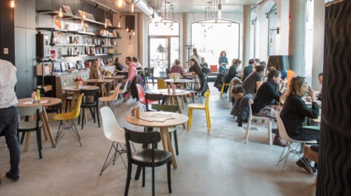 So schaut's aus, das neue Grazer Kunsthauscafé.