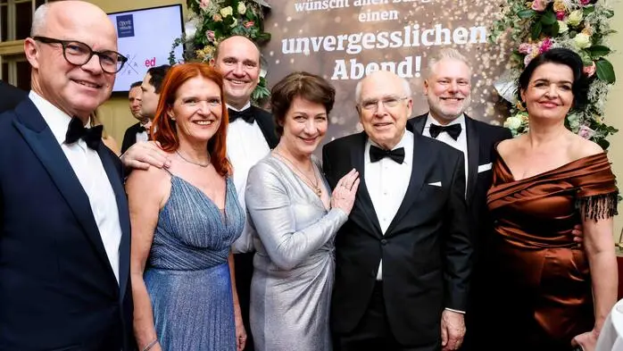 Markus Mair, Helmut und Kathryn List und Gäste der Kleinen Zeitung