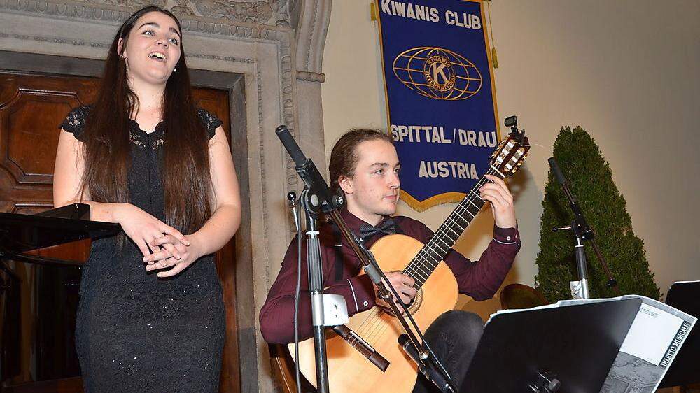 Nikita Mataln und Johannes Puchreiter begeisterten beim Kiwanis-Konzertabend in Spittal