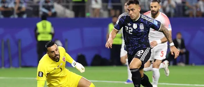 Argentiniens Lautaro Martinez zeigte vollen Einsatz
