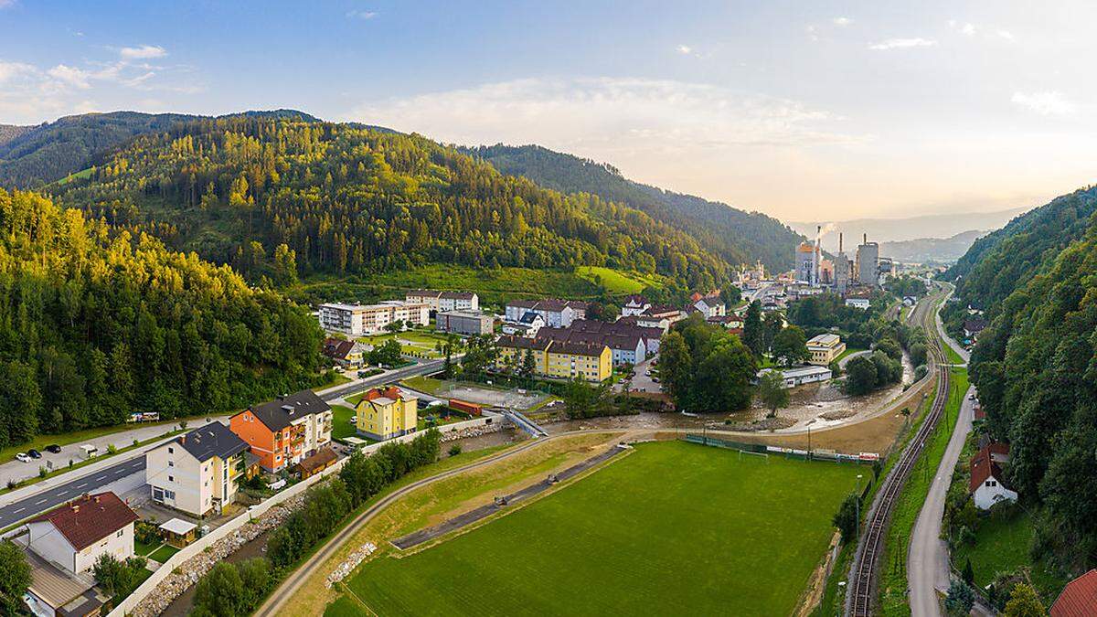 Im Zuge des Hochwasserschutzprojektes wurde in Frantschach die Lavantmeile errichtet