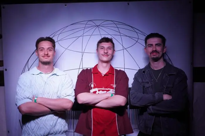 Dieses Mal legten die Veranstalter Raphael Sailer, Pascal Egger und David Konrad den Fokus auf Live-DJs, wobei neben Hip-Hop auch EDM zu hören war.

