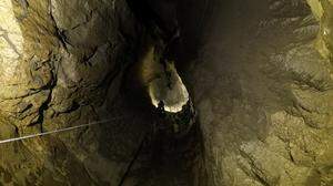 Die Höhle ist mehr als 1200 Meter tief
