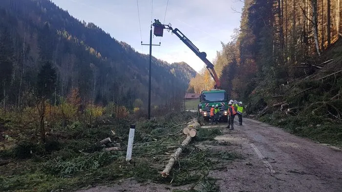 100.000 Festmeter Holz sind in Bad Eisenkappel am Boden.