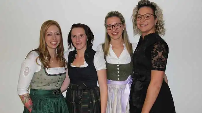 Dieser freundliche Empfang wartete auf die Gäste,...