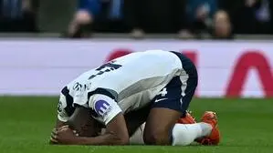 Nach seinem Fehler war Kevin Danso am Boden zerstört