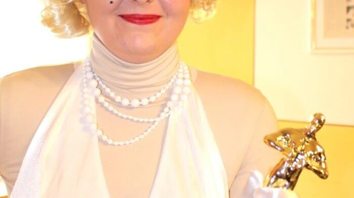Ein Hauch von Hollywood schwebte über Eichberg. Auf Einladung des Vereins Luftkurort Eichberg präsentierten sich am grünen Teppich neben zahlreichen Stars auch Audrey Hepburn, Marilyn Monroe, ...